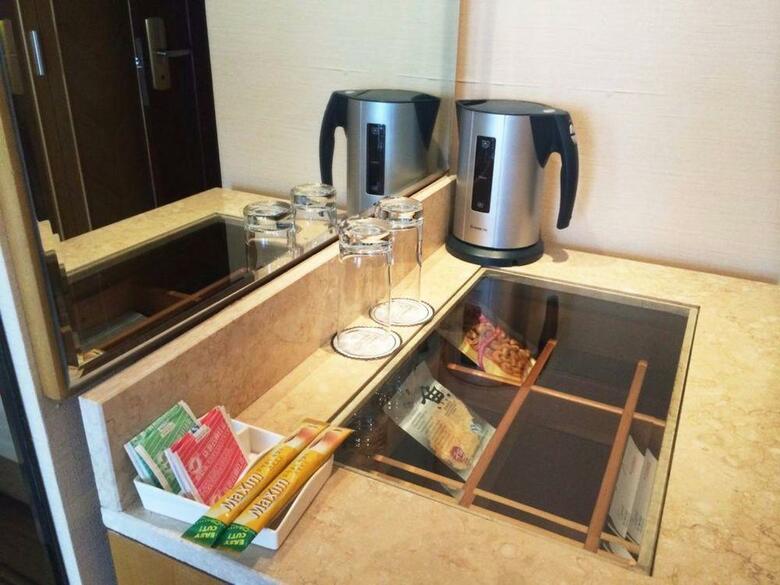 Highton Hotel Shanghai