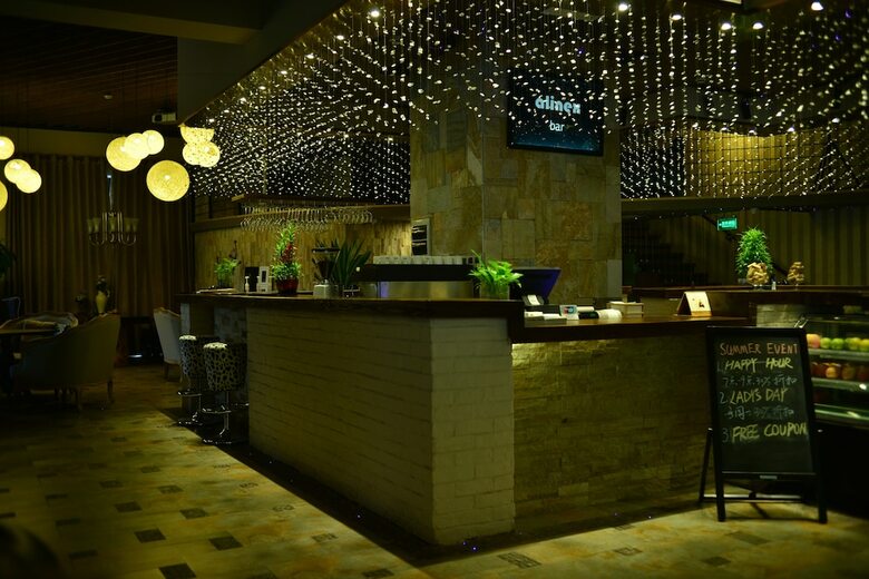 Highton Hotel Shanghai
