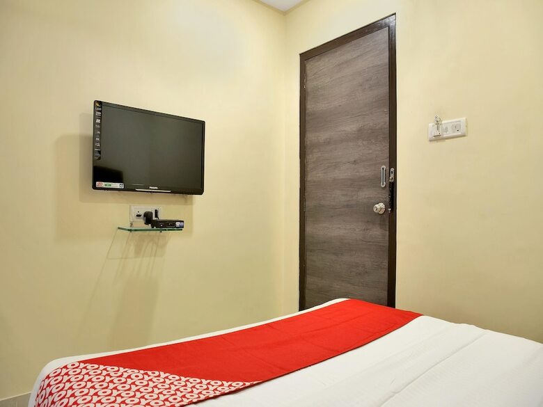 Hotel Oyo 8373 Rigga Inn