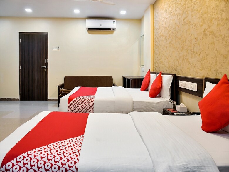 Hotel Oyo 8373 Rigga Inn