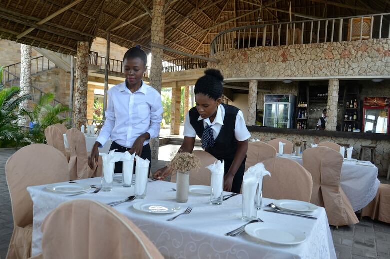 Hotel Serene Beach Resort