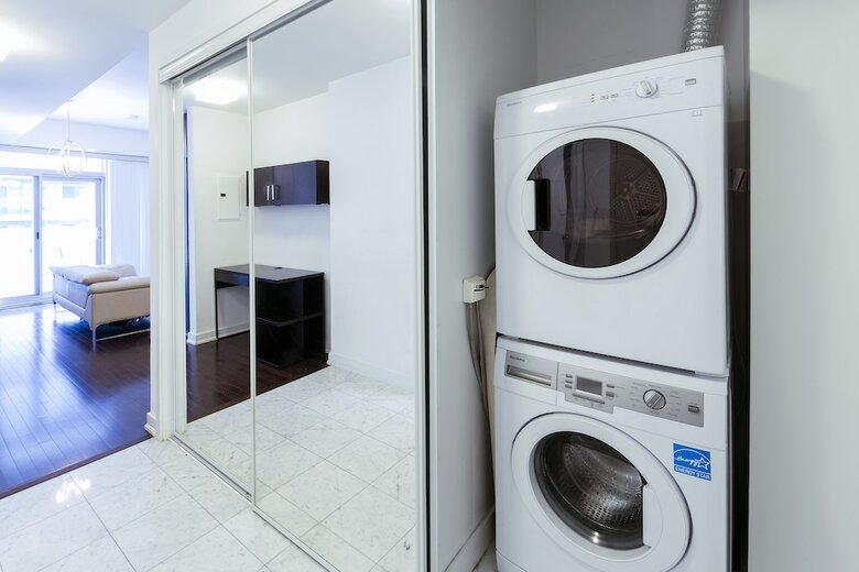 Trinity Suites - Condo On York Street I
