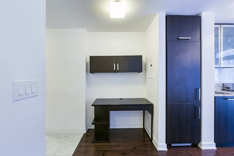 Trinity Suites - Condo On York Street I