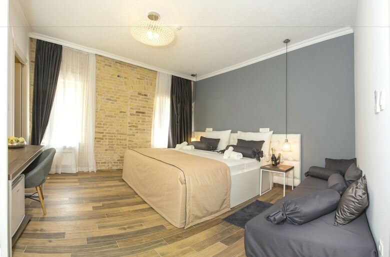 Bed & Breakfast Aspalathos Residence