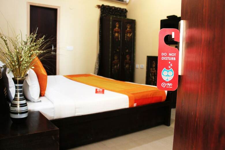 Oyo 8505 Hotel Ashu Palace