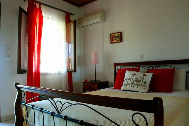 Hotel Angela Studios Paxos