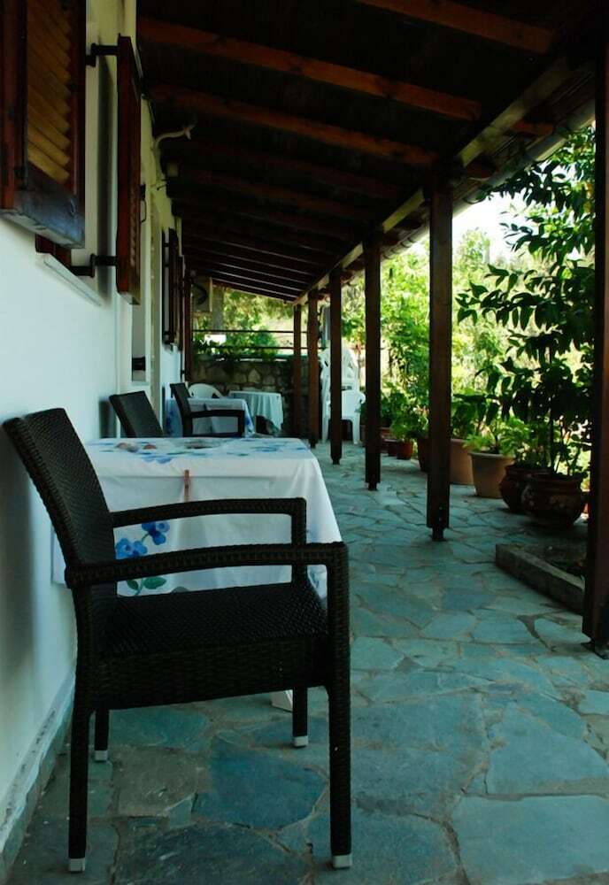 Hotel Angela Studios Paxos