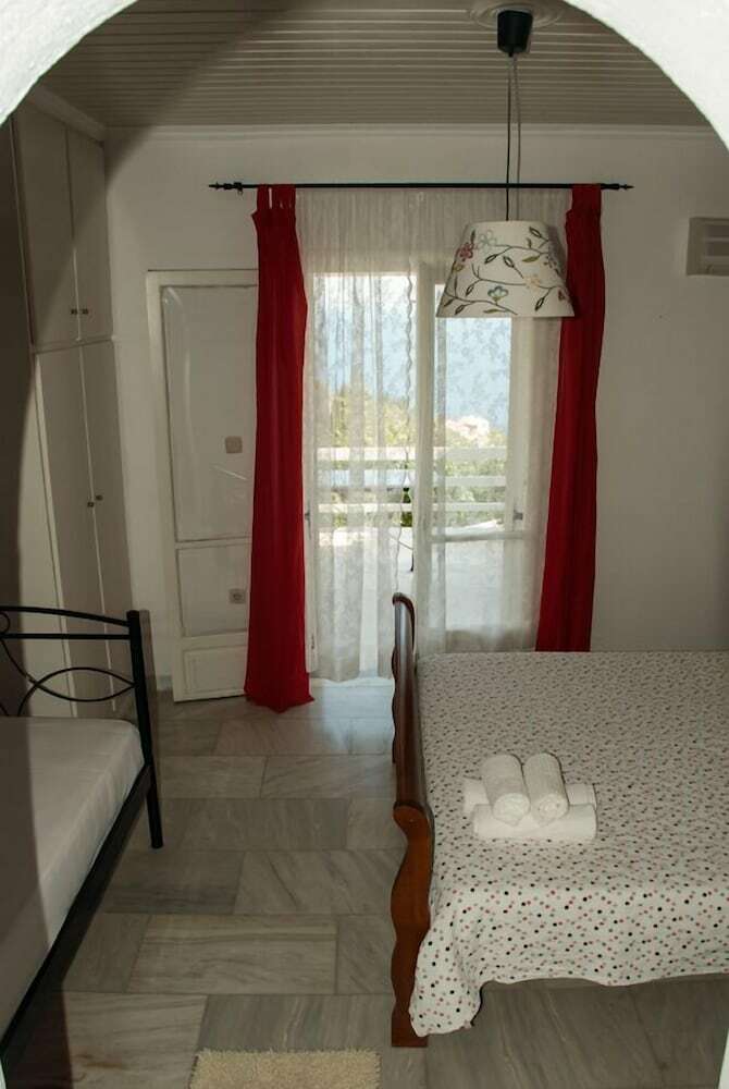 Hotel Angela Studios Paxos