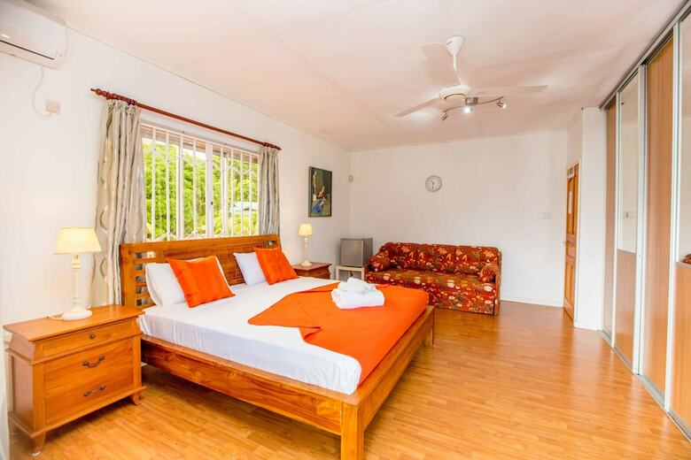 Hotel The Orchard Self-catering Villa