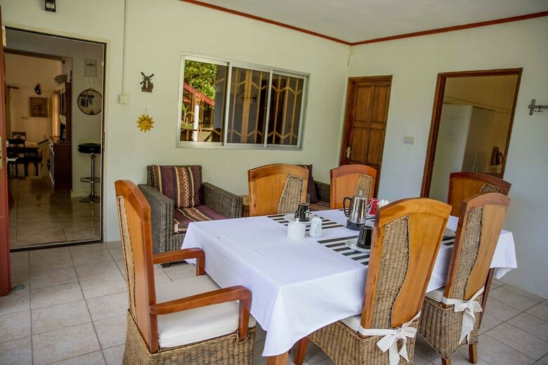 Hotel The Orchard Self-catering Villa