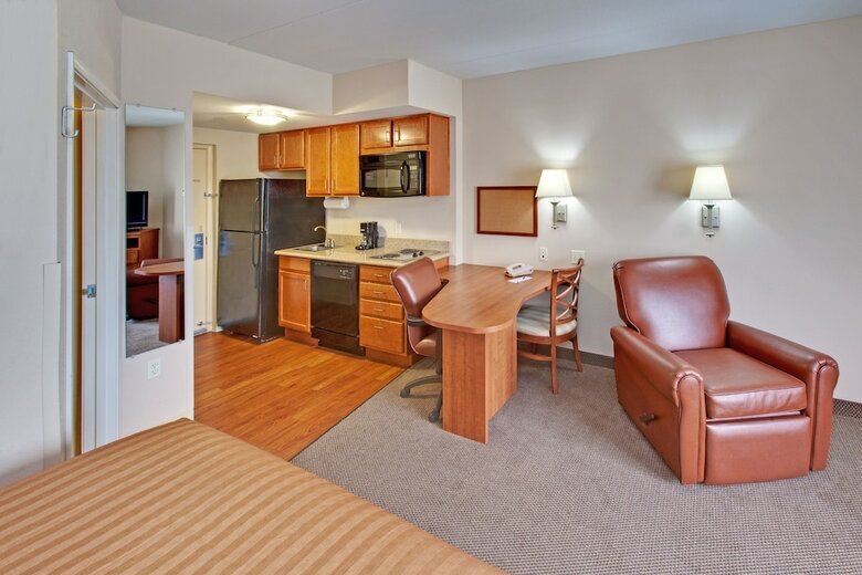 Aparthotel Candlewood Suites Omaha Airport