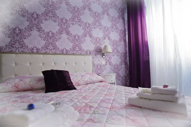 Hotel Vatican Rooms Accommodation