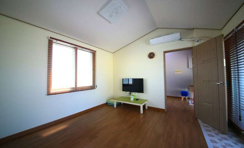 Hostal Peter Pan Guesthouse - Hostel