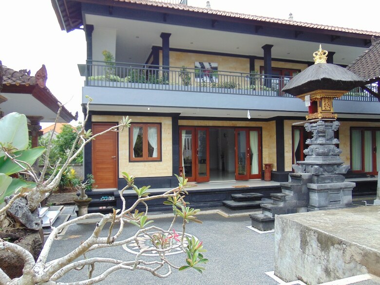 Hotel Dipondok Homestay