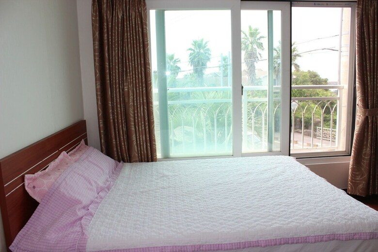Amante Pension