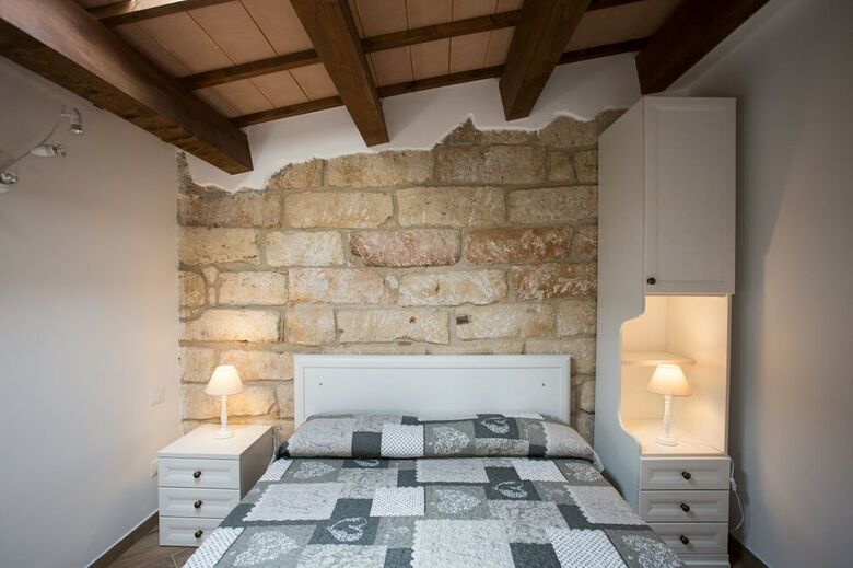 Bed & Breakfast Cinisi Vacanze 2.0