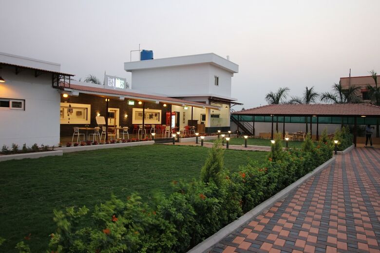 Hotel Majestique Pune