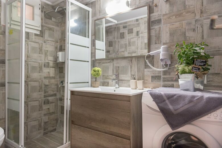 Apartamentos Ermou Suites By Livin Urbban