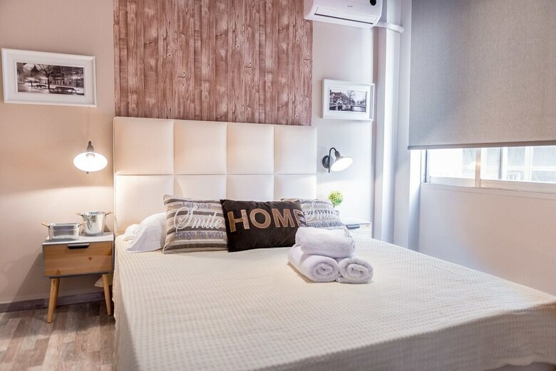 Apartamentos Ermou Suites By Livin Urbban