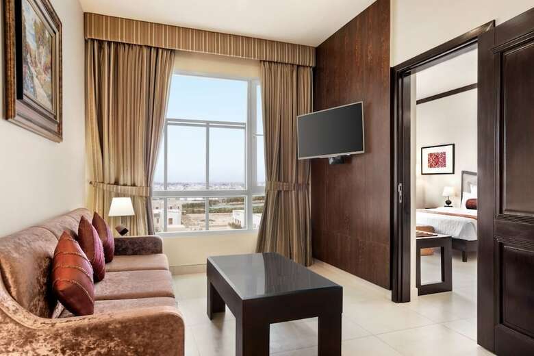 Hotel Ramada By Wyndham Karachi Creek