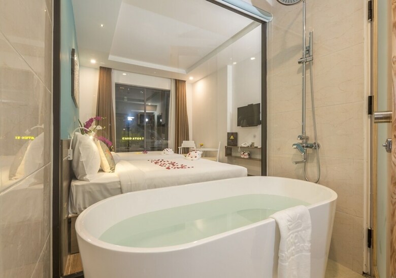 Raon Danang Beach Hotel