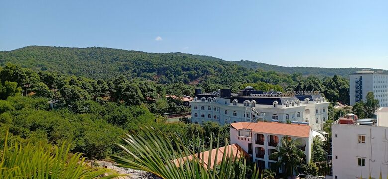 Le Van Hotel