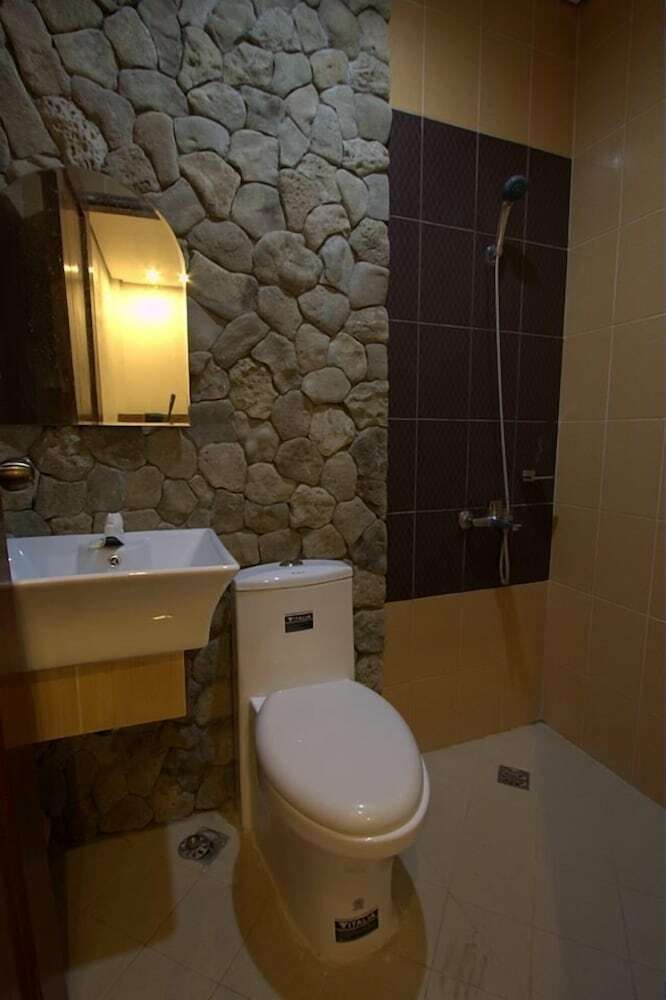 Century Gardens Hotel