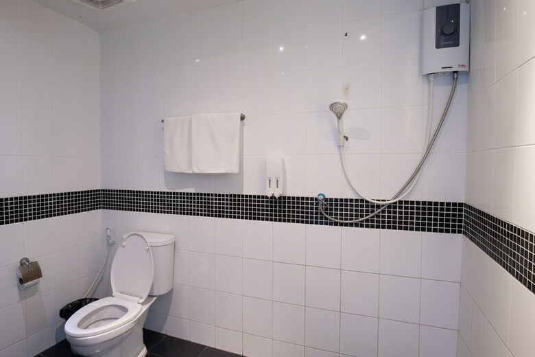 Hostal Reddoorz @ Folk Poshtel Silom