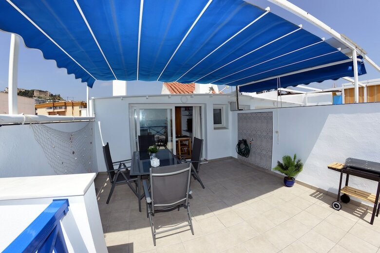 Apartamentos La Perla Azul - Wonderstays