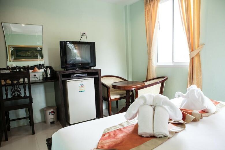 Hotel Fahsai Bay Villa