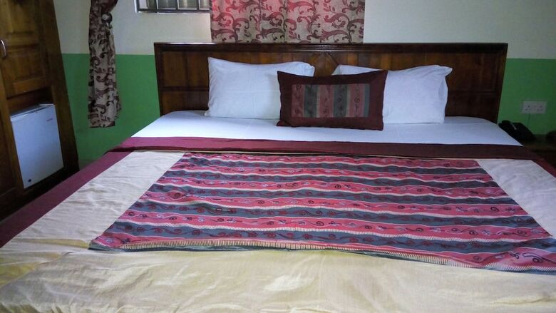 Dokua Royal Hotel