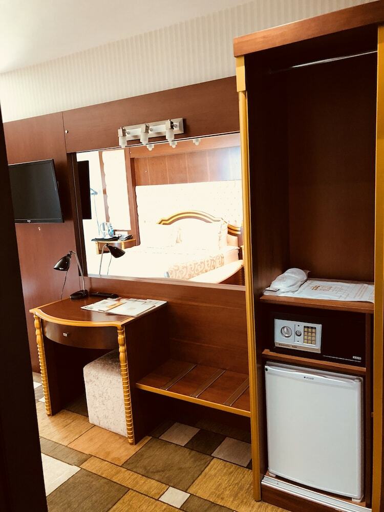 Grand Amisos Hotel