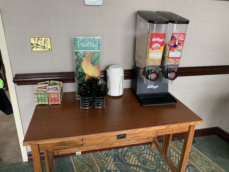 Hotel Quality Inn & Suites