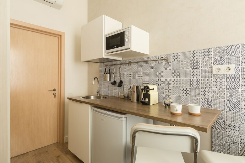 Aparthotel Apart-hotel Geography