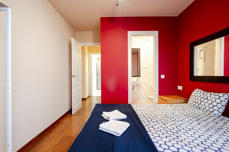 Comfortable 3br Apartment Close To Placa Espana And Sants Station