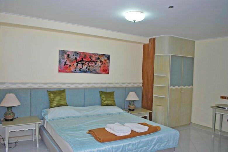 Paradise Condominium Apartments