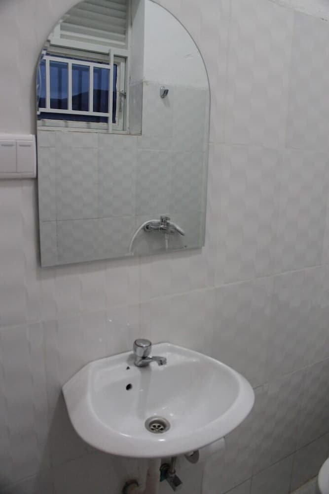 Hostal Mama Rwanda Youth Hostel
