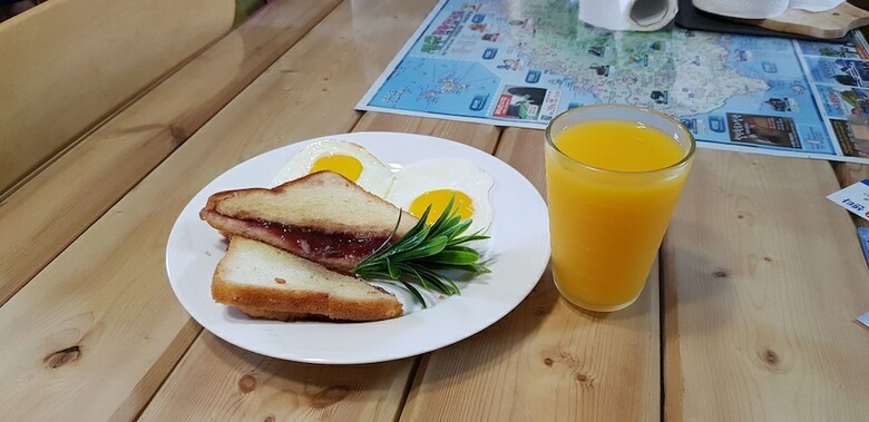 Hostal Suji Guesthouse - Hostel