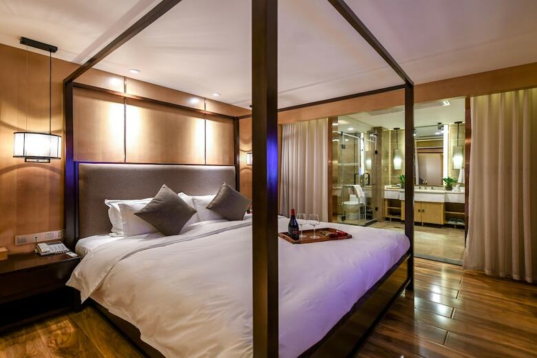 Water Hotel Pingyao