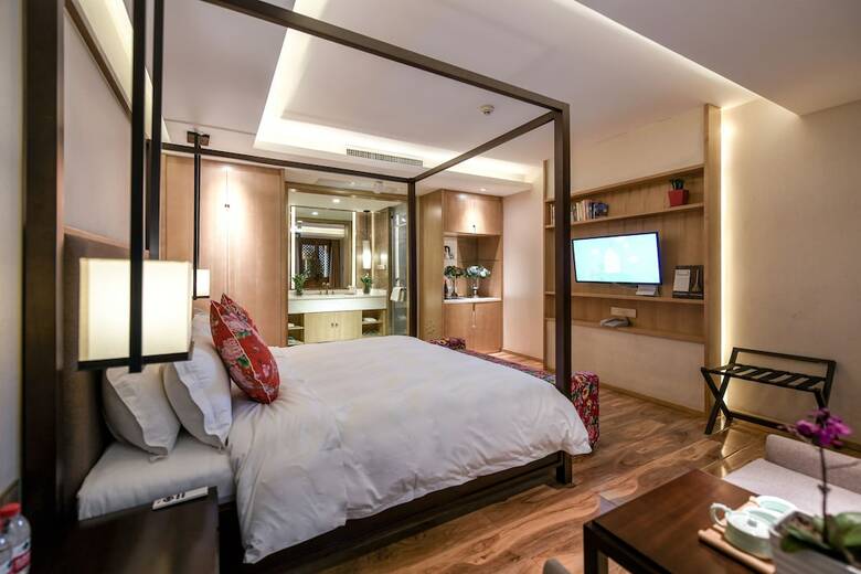 Water Hotel Pingyao