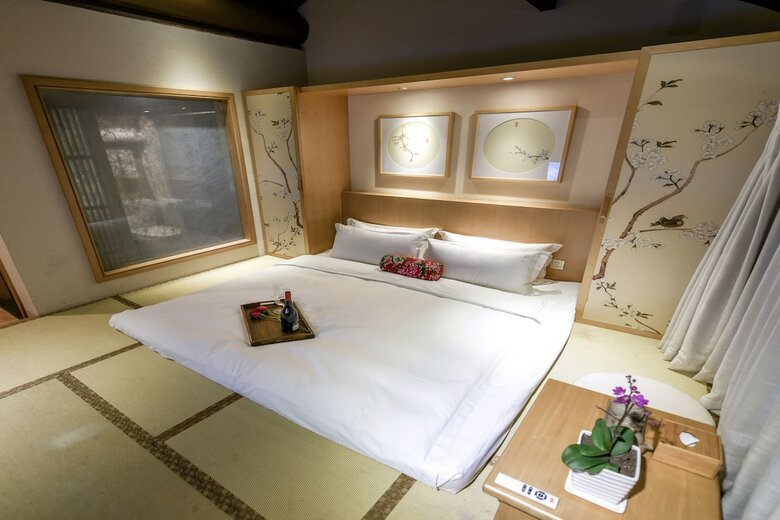 Water Hotel Pingyao