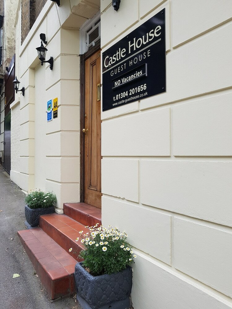 Hotel Castle Guest House