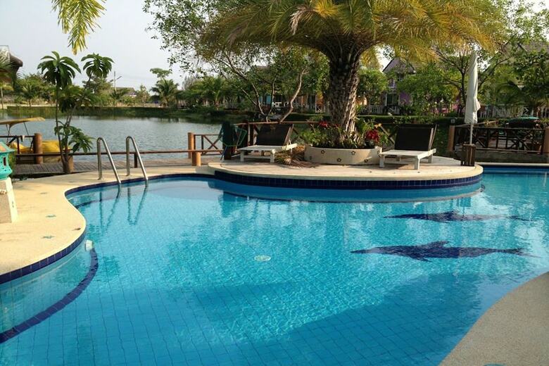 Hotel Bangchong Marina Resort