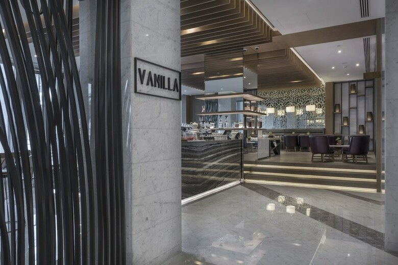Hotel Al Bandar Rotana