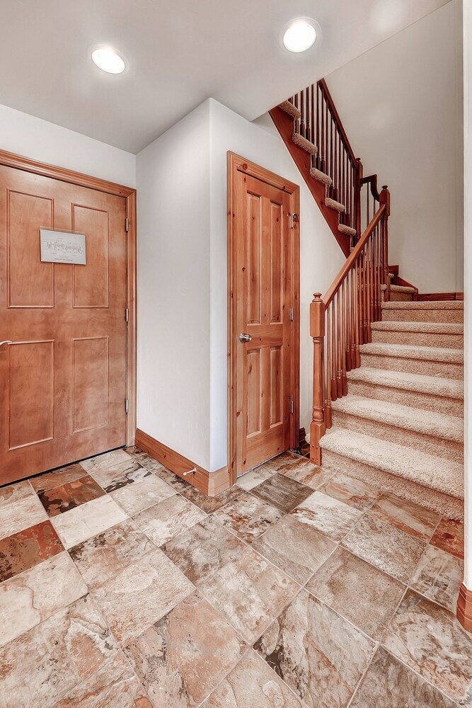 North Breckenridge - Golf Course By Crmr