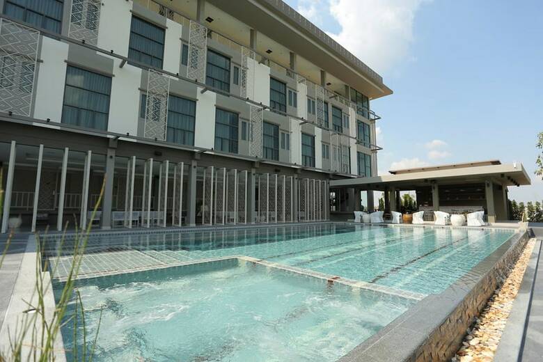 Navela Hotel & Banquet