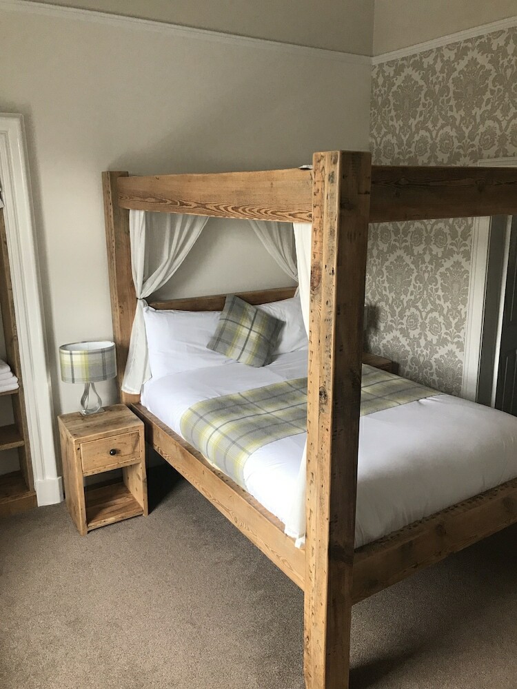 Hotel 18 Craigmillar Park Guest House