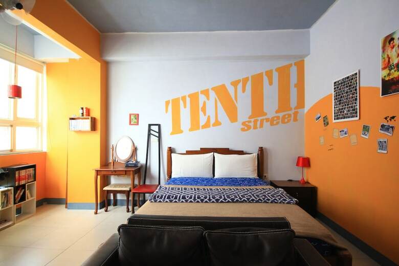 Ten Street B&B