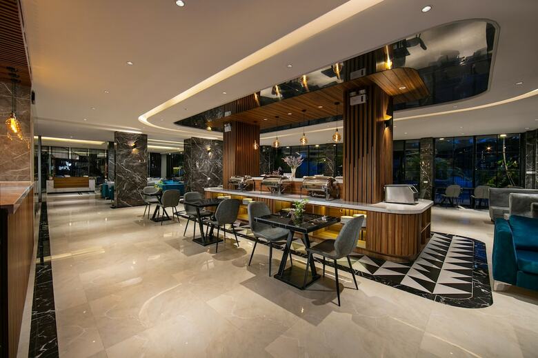 Hanoi Ping Luxury Hotel
