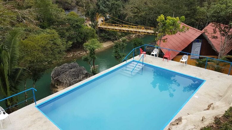 Hostal Portal De Champey